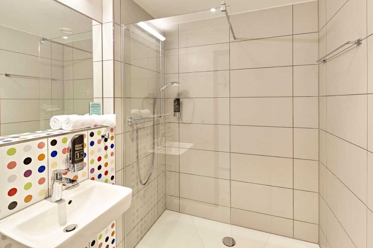 Meininger Hotel Koeln West Ngoại thất bức ảnh